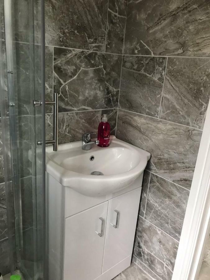 Lancaster Place Apartments Лестър Екстериор снимка